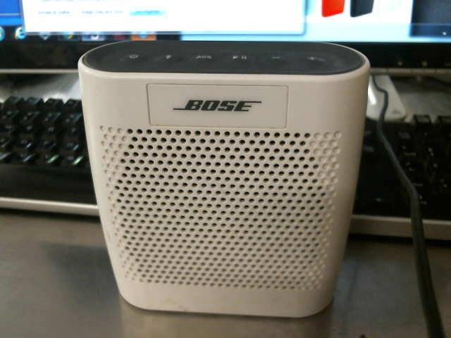 Speaker bluethoot bose color