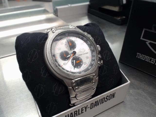 Montre harley