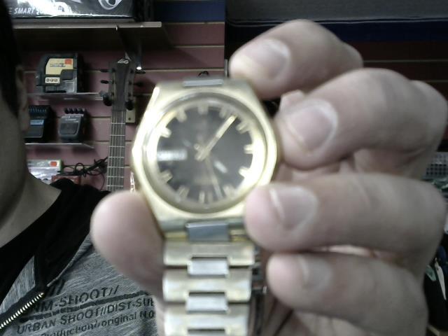 Montre gold seiko