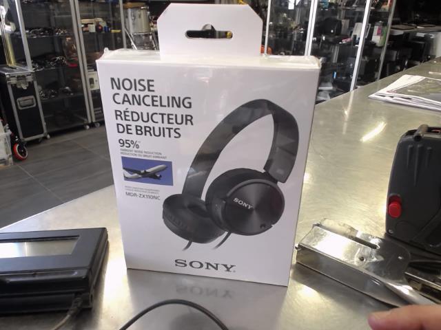 Noise cancelling headphone new