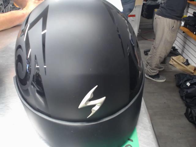 Casque moto noir