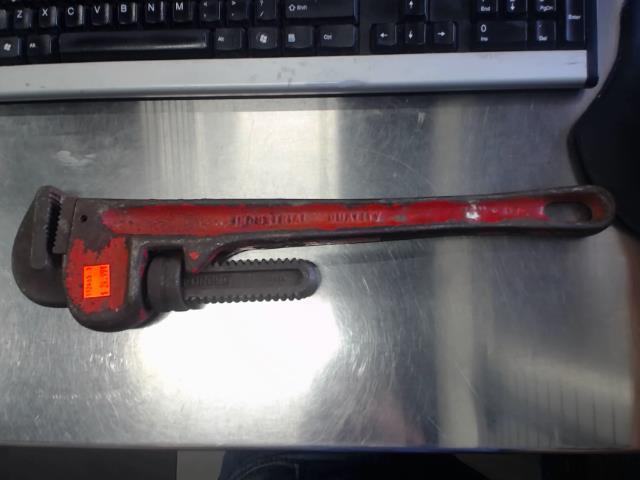 Pipe wrench