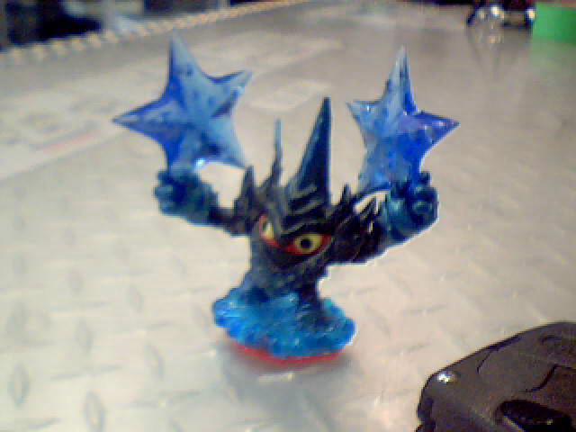 Giant skylander