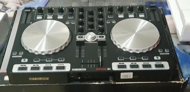 Table de dj +rack