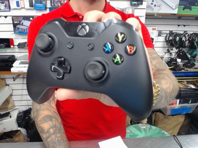 Manette xbox one noir