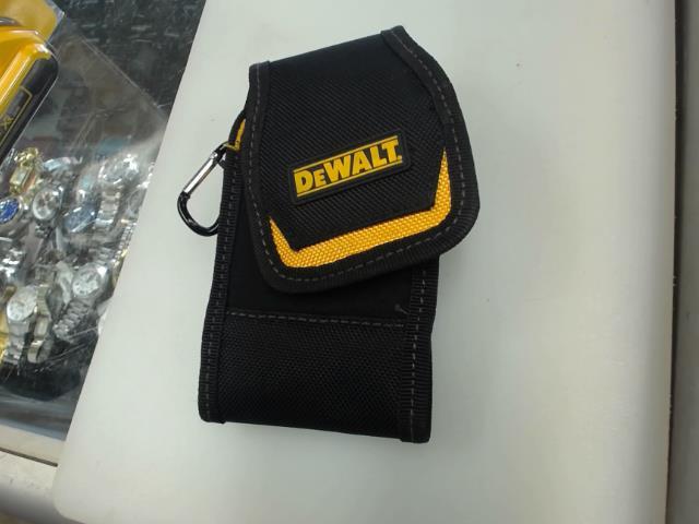 Etuit dewalt pour cell const.