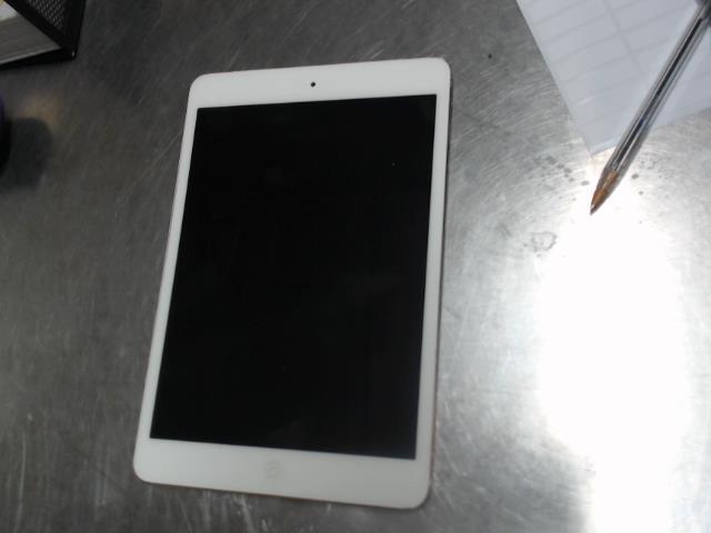 Ipad mini 1 sans char