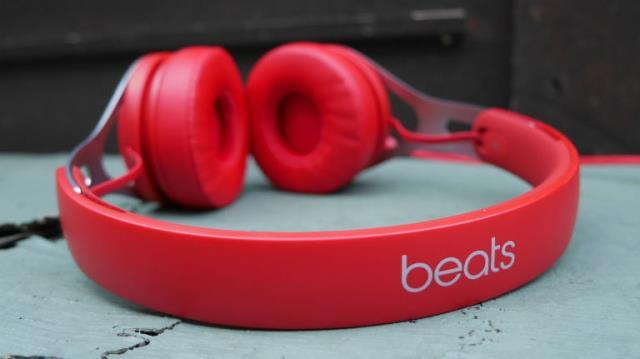 Red beats in pocket