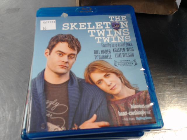 The skeleton twins twins