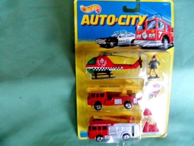 Hot weels auto city fireman