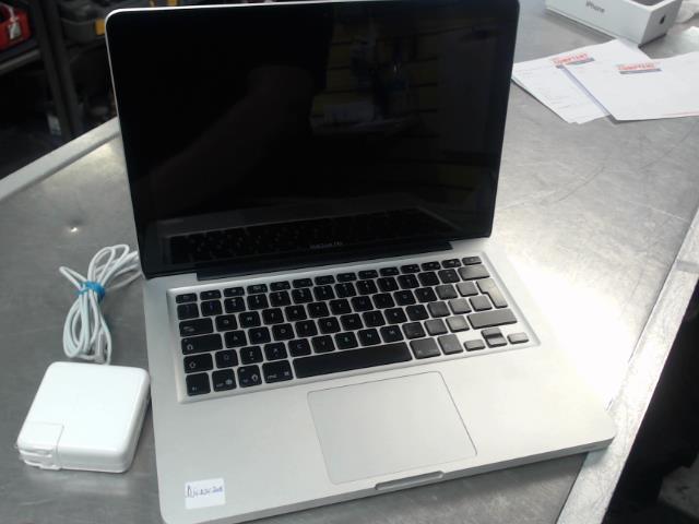 Macbook pro core2duo+2gb+char