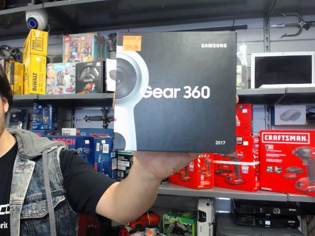 Gear 360 dans la boite+sd 32g