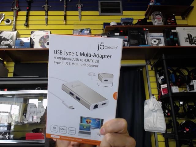 Usb type-c multi-adapter