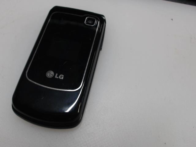 Flip phone lg