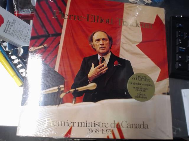 Venyl pierrre elliott trudeau