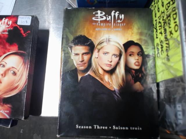 Buffy vampire hunter season 3