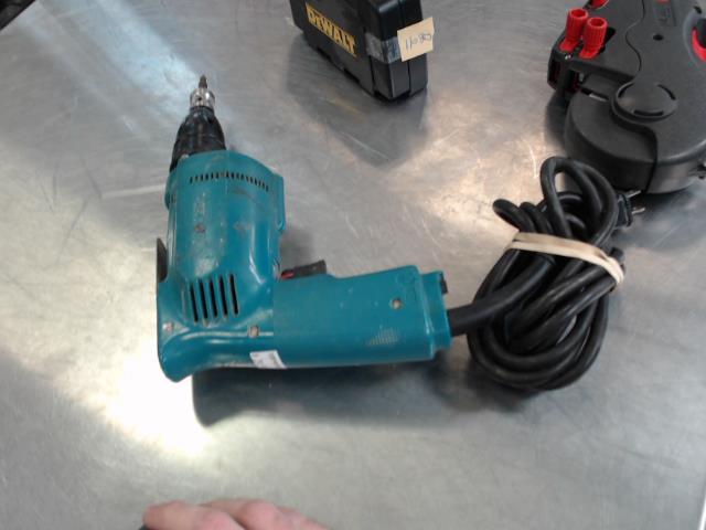 Drywall drill electric makita 6820v