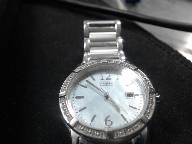 Date pearl,diamond citizen eco drive