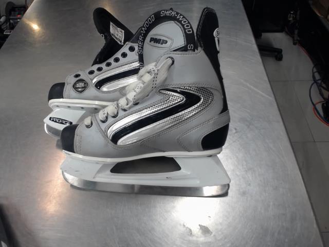 Patins a glace taille : 4.5