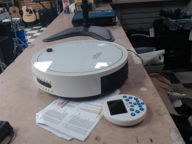 Bobi robotic vaccuum+acc