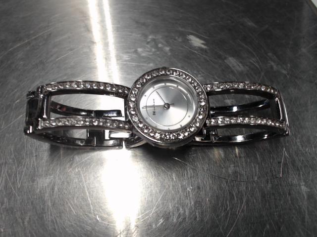 Montre avec bracellet en argent