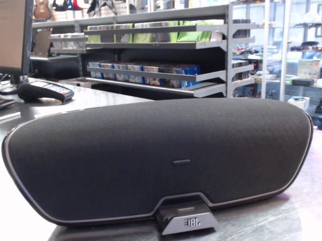 Jbl on beat venue dock