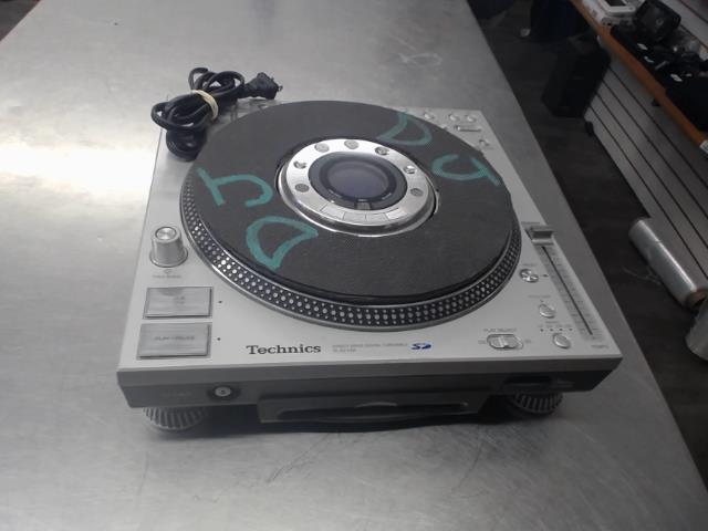 Technics SL-DZ1200 | Various | St-Jérome | Inventaire #3389956