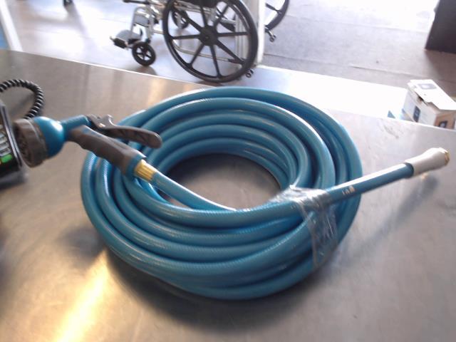 Hose bleu