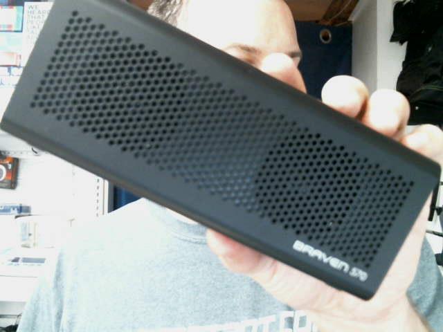 Speaker bluetooth