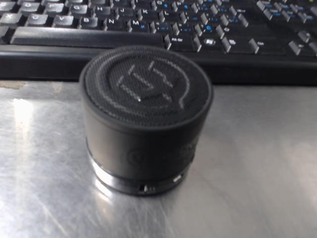 Speaker bluetooth