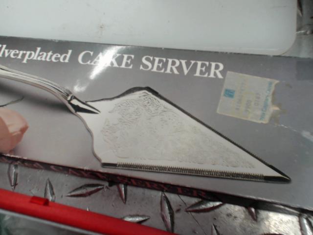 Silverplated cake server