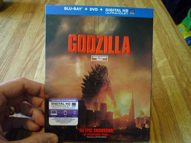 Godzilla bluray+dvd+digi 2014