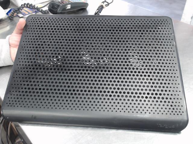 Cooling station pour laptop