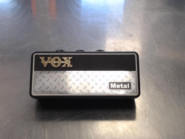 Metal headphone guitar amp