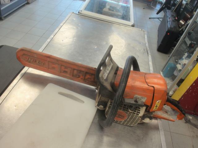 Chainsaw a gaz poigner casser