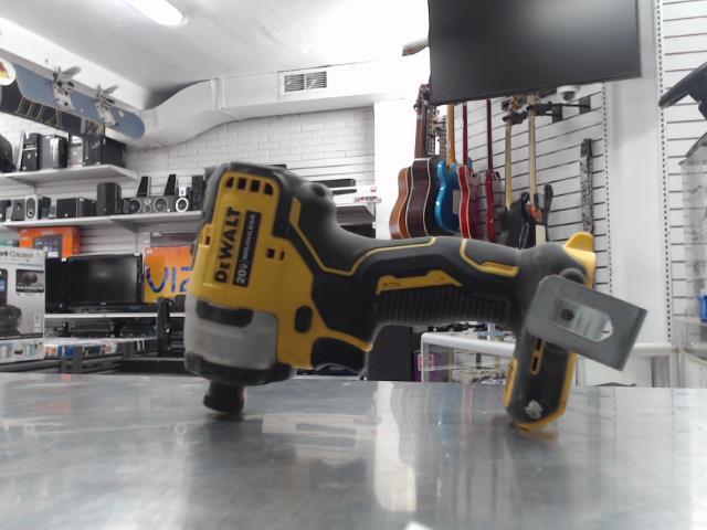 Drill dewalt