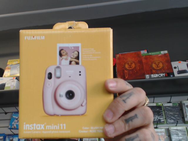 Instant cam brandnew