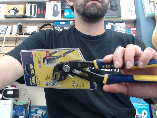 Groovelock pliers