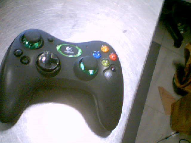 Manette logitech no cap a batt