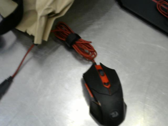 Souris gamer rouge/noire