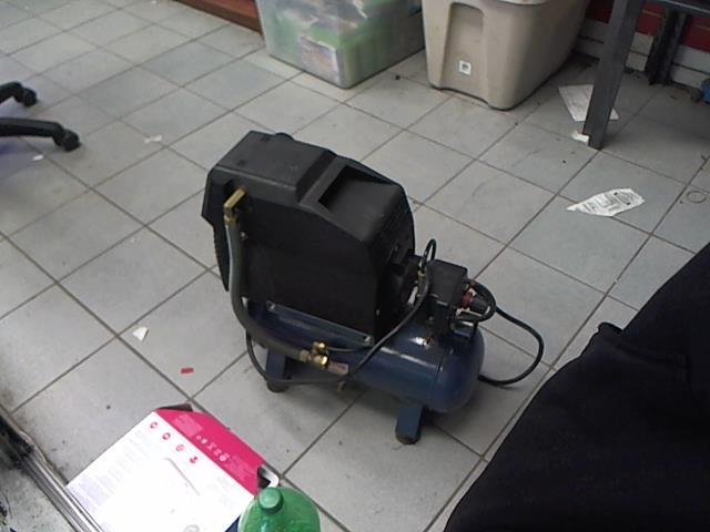 Compresseur 1 hp 2.6 gal