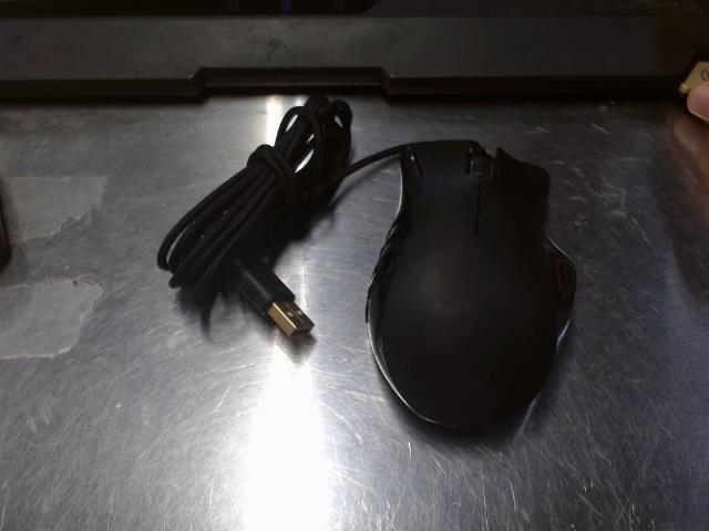 Souris razer naga mmog