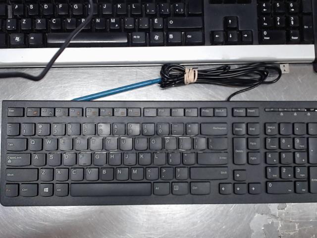 Clavier d'ordinateur avec fil