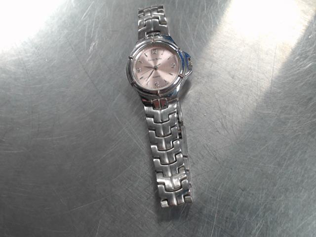 Montre de femme en argent