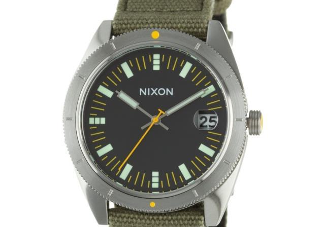 Montre nixon the rover