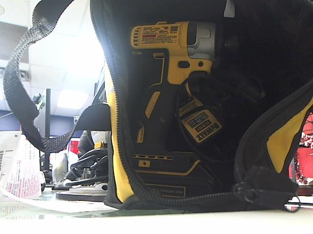 Impact + charg 1 batt dans sac dewalt