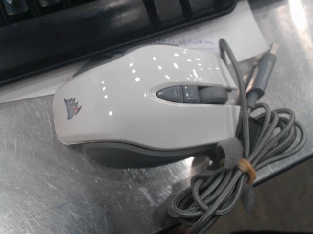 Souris avec poid pour gaming