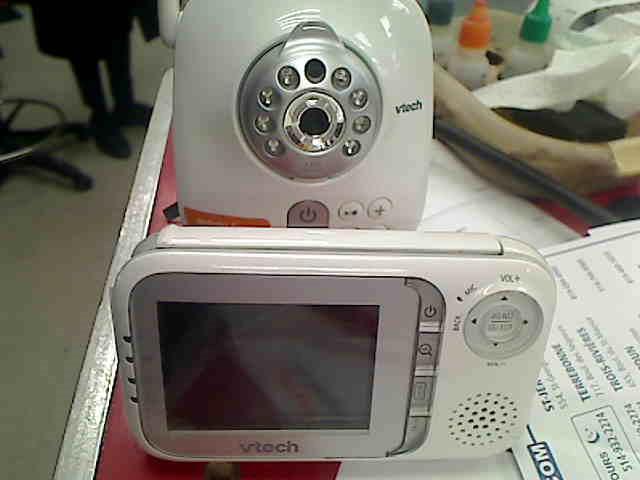 Baby monitor + camera