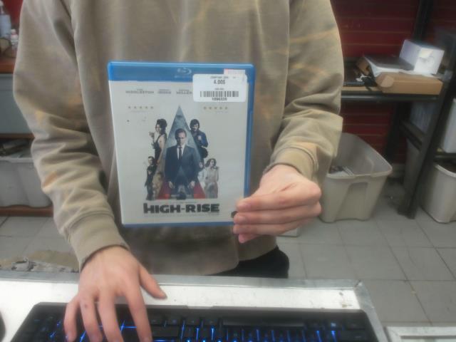 High-rise blu ray