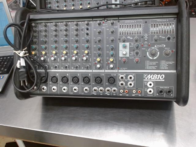 2x 400 watts powered mixer